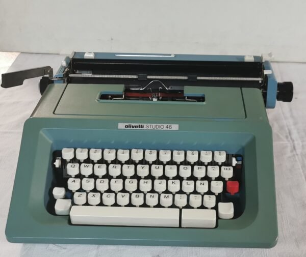 Máquina de Escribir Olivetti Studio 46 – Años 70