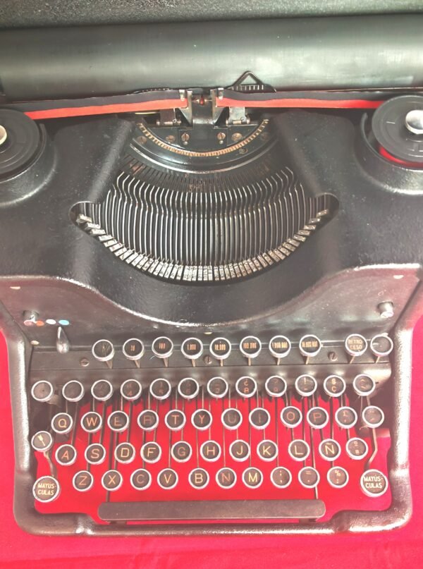 Máquina de Escribir Hispano Olivetti M40B  | Años 30 - Image 4
