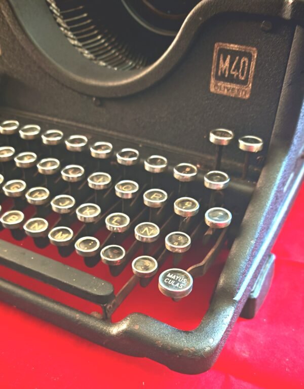 Máquina de Escribir Hispano Olivetti M40 | Años 30 - Imagen 10