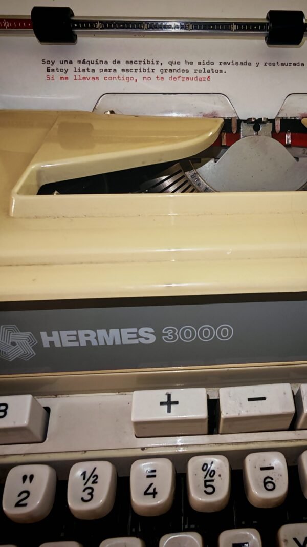 Máquina de Escribir Vintage Hermes 3000 | Modelo Años 70 - Image 9