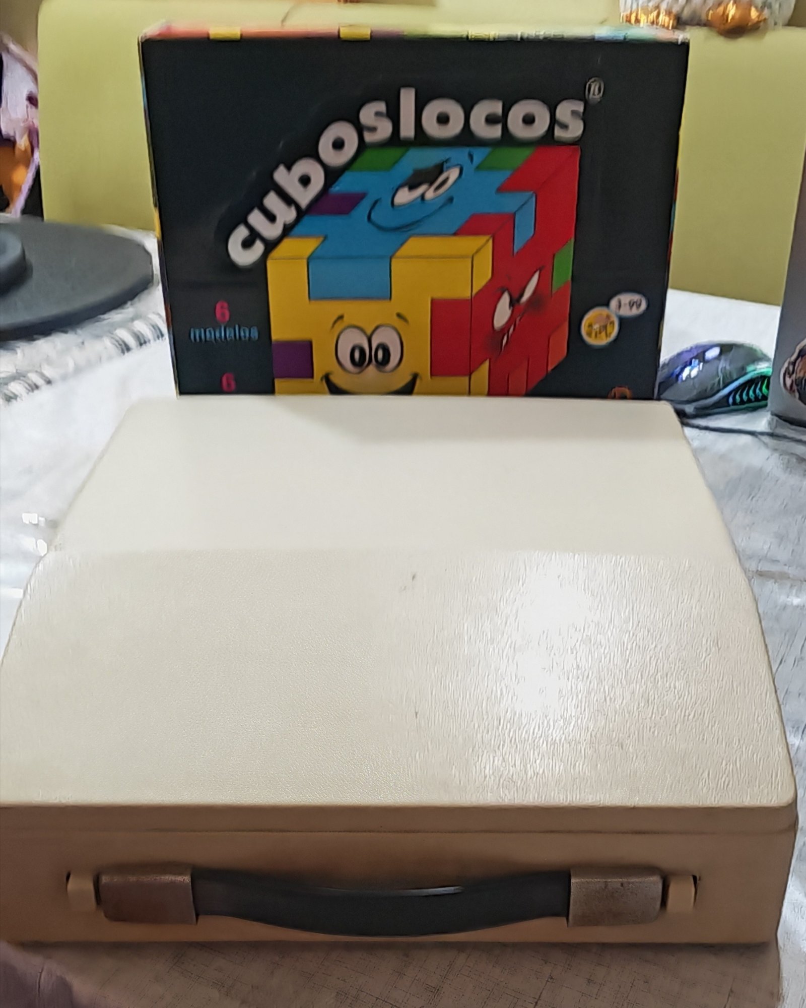 Máquina de escribir - Royal 200 Portátil - Image 8