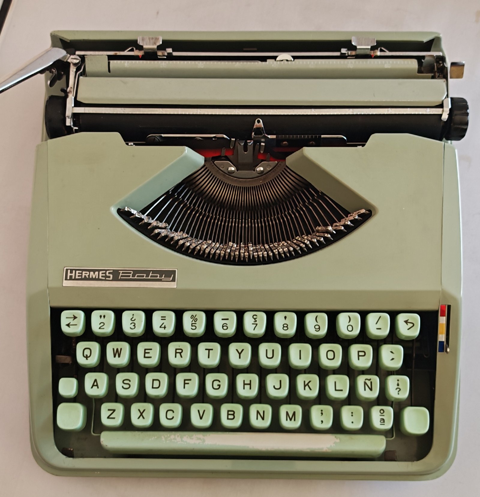 Hermes Baby Verde Mint | Máquina de Escribir Vintage Suiza - Image 13