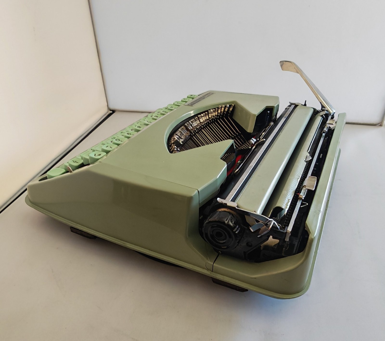 Hermes Baby Verde Mint | Máquina de Escribir Vintage Suiza - Image 11