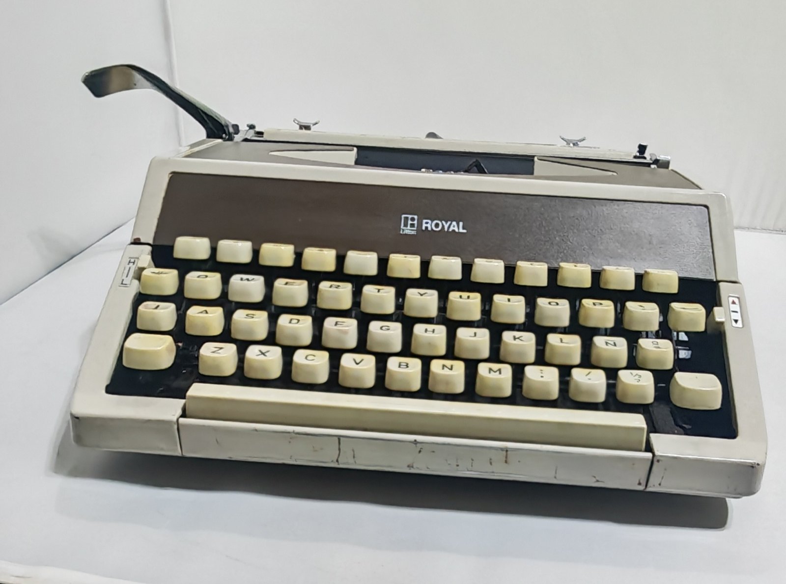 Máquina de escribir - Royal 200 Portátil - Image 2