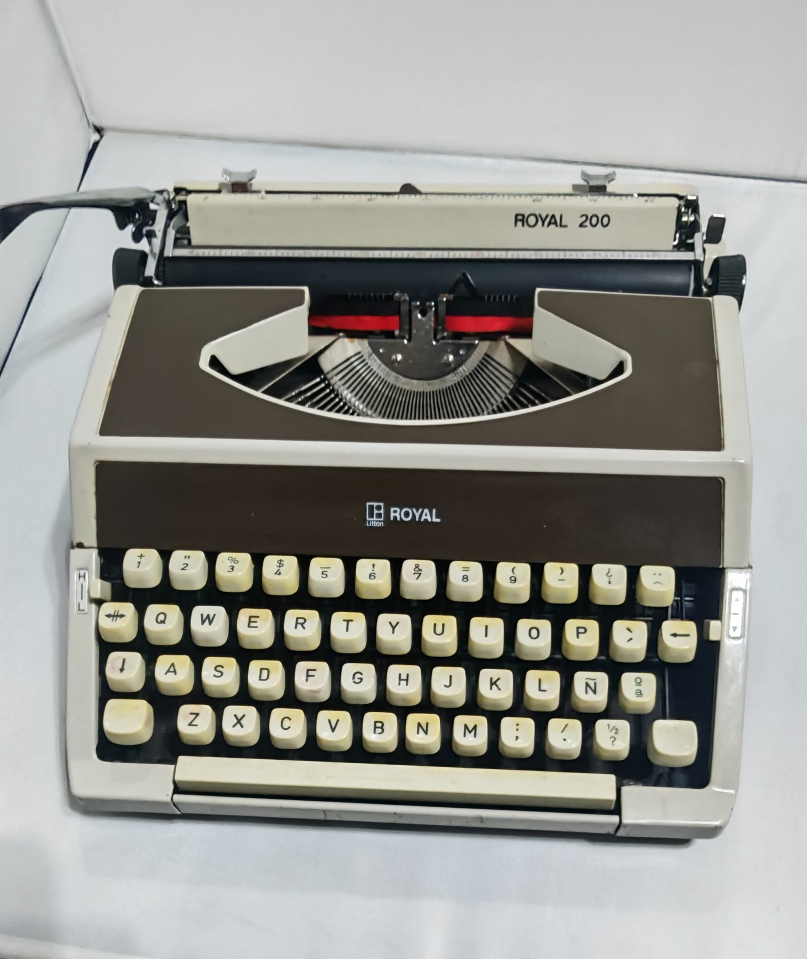 Máquina de escribir - Royal 200 Portátil